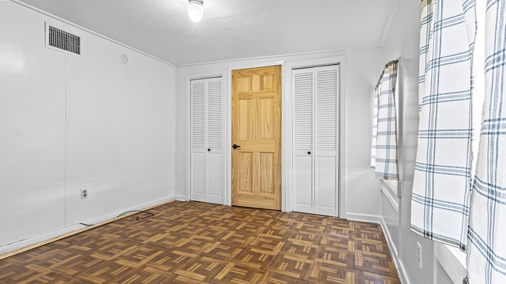 1028 N Church St Property Photo 20