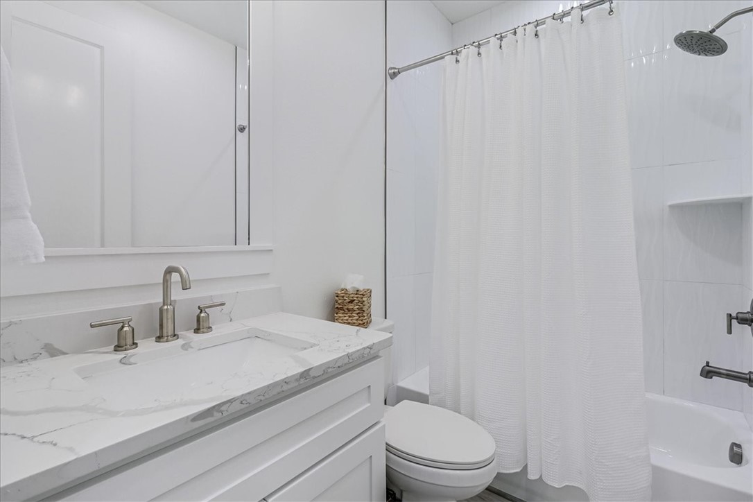 240 Social Circle 8304 Property Photo 21