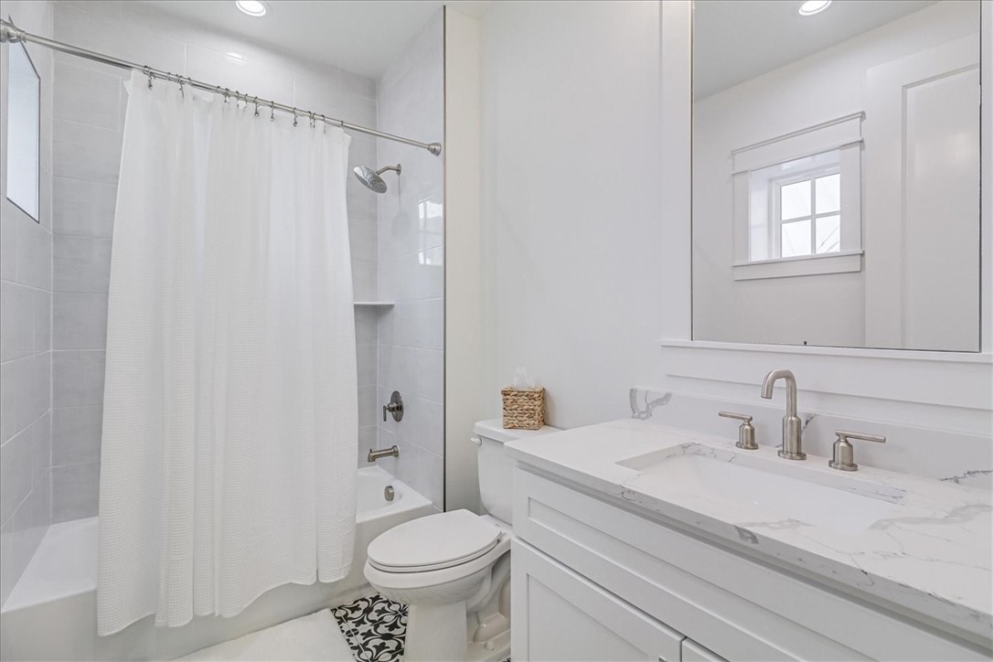 240 Social Circle 8304 Property Photo 23