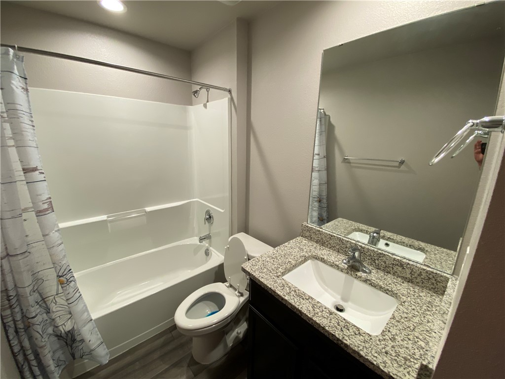 1333 Alexandra Park Lane Property Photo 7