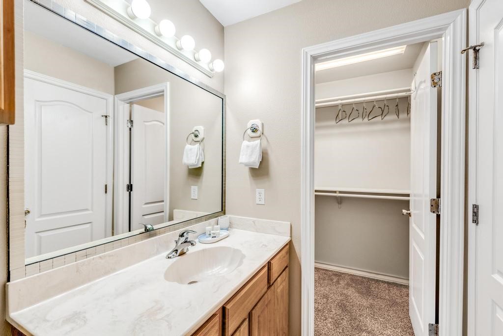 14202 Encantada Ave 201 Property Photo 23