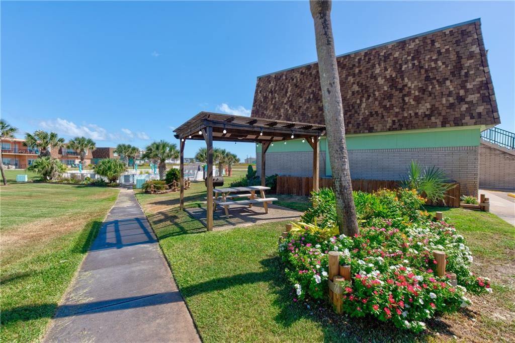 700 Island Retreat 20 Property Photo 3