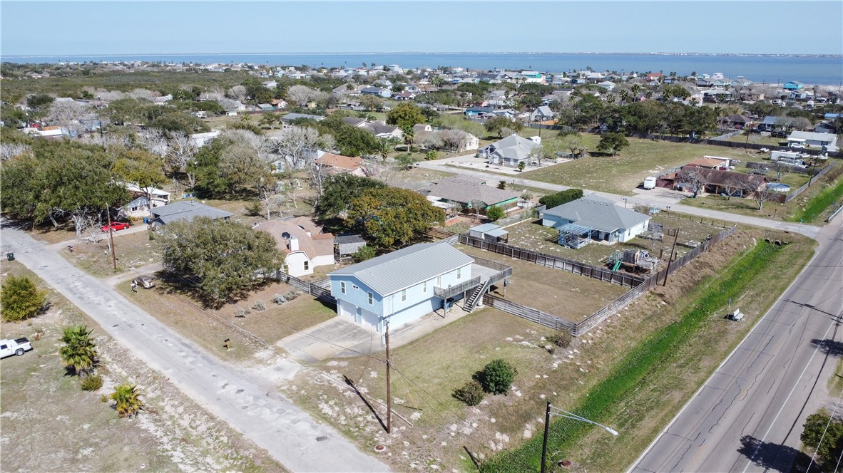 3837 Jamaica Dr Property Photo 5