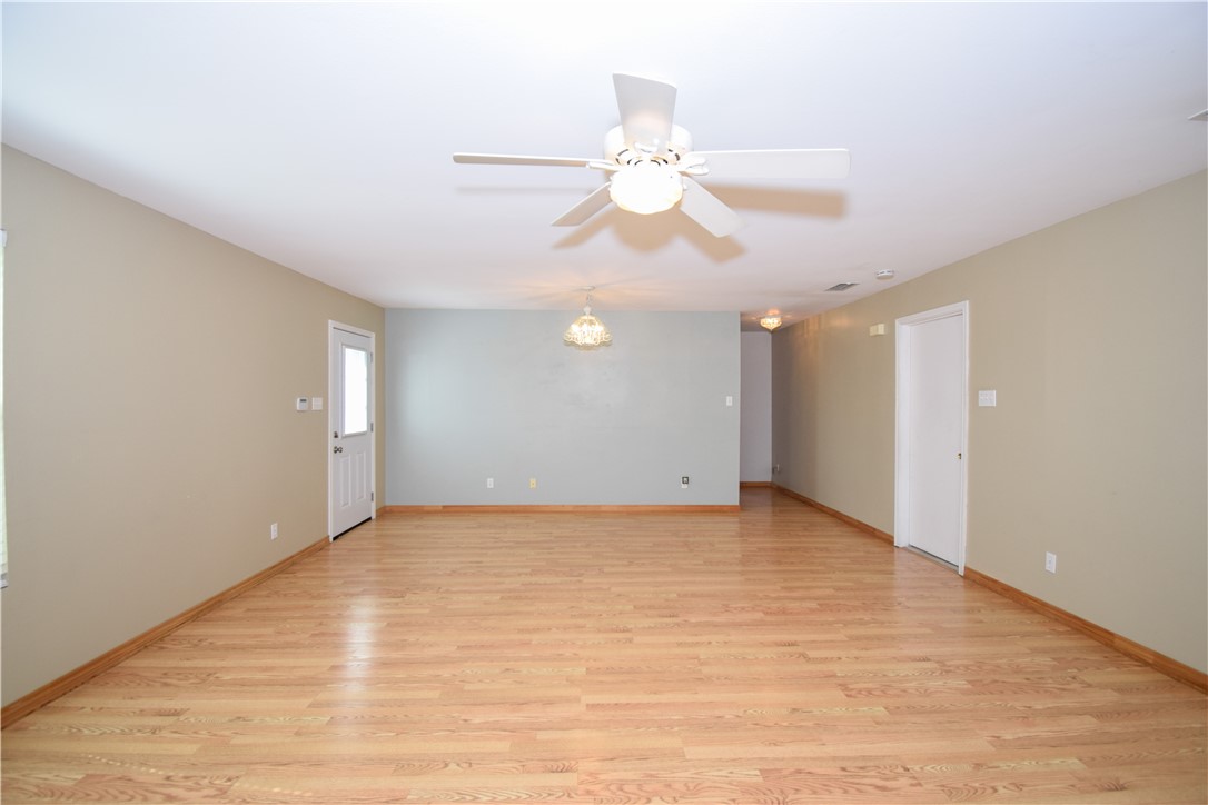 3837 Jamaica Dr Property Photo 10