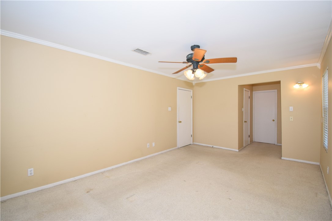 3837 Jamaica Dr Property Photo 20