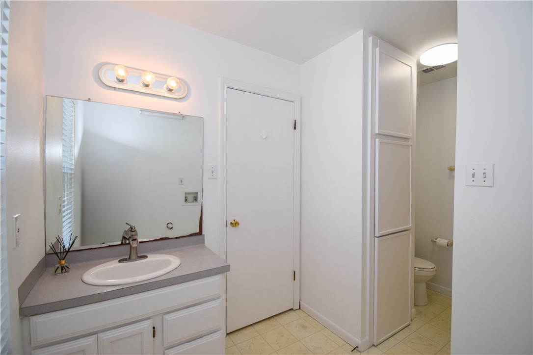3837 Jamaica Dr Property Photo 22