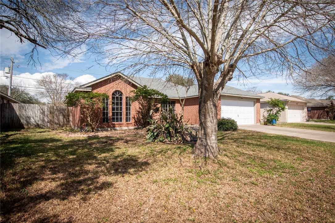 2209 Dorsey St Property Photo 3