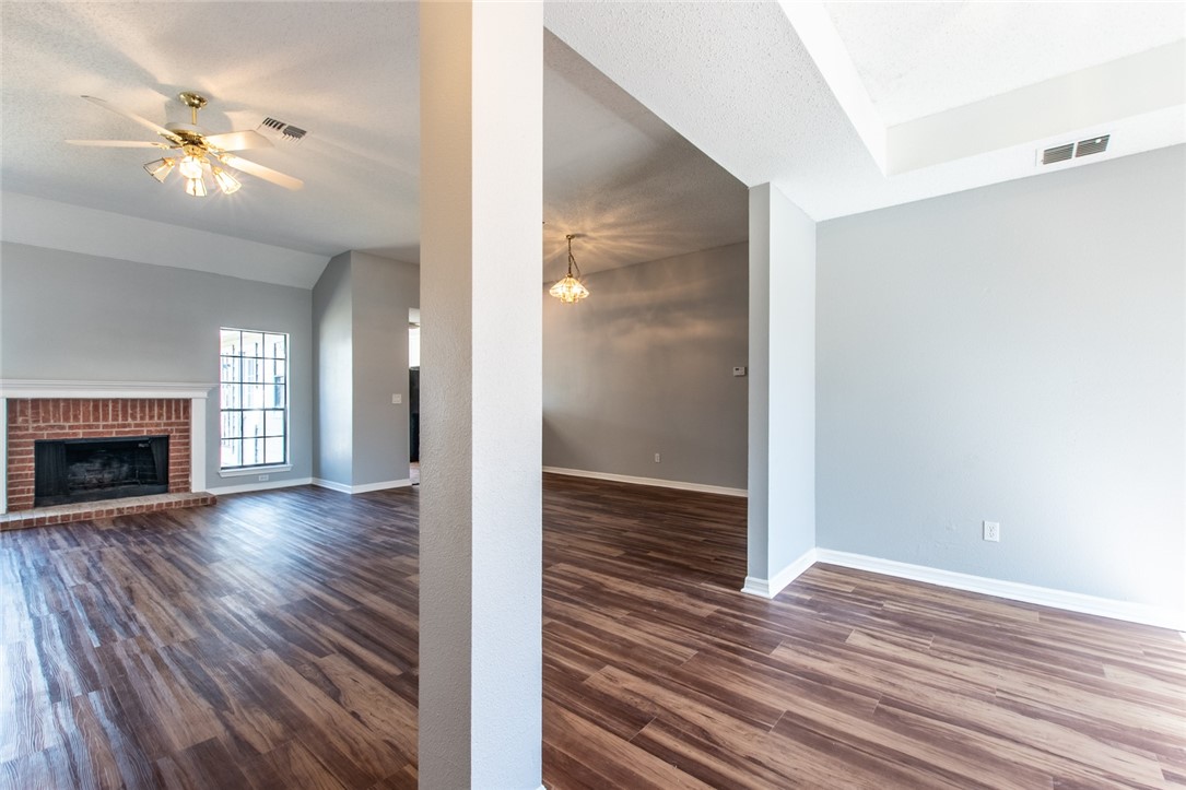 2209 Dorsey St Property Photo 10