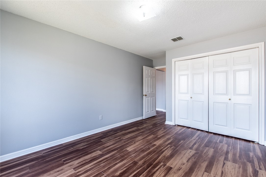 2209 Dorsey St Property Photo 32