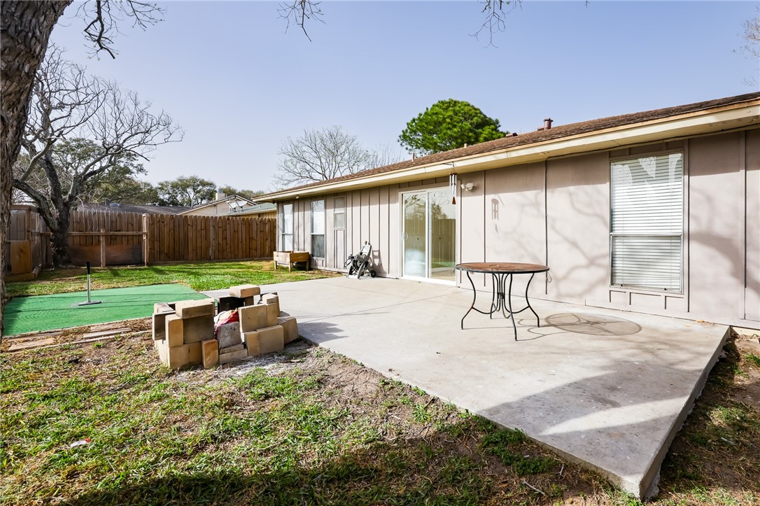 6371 Fitzhugh Dr Property Photo 29