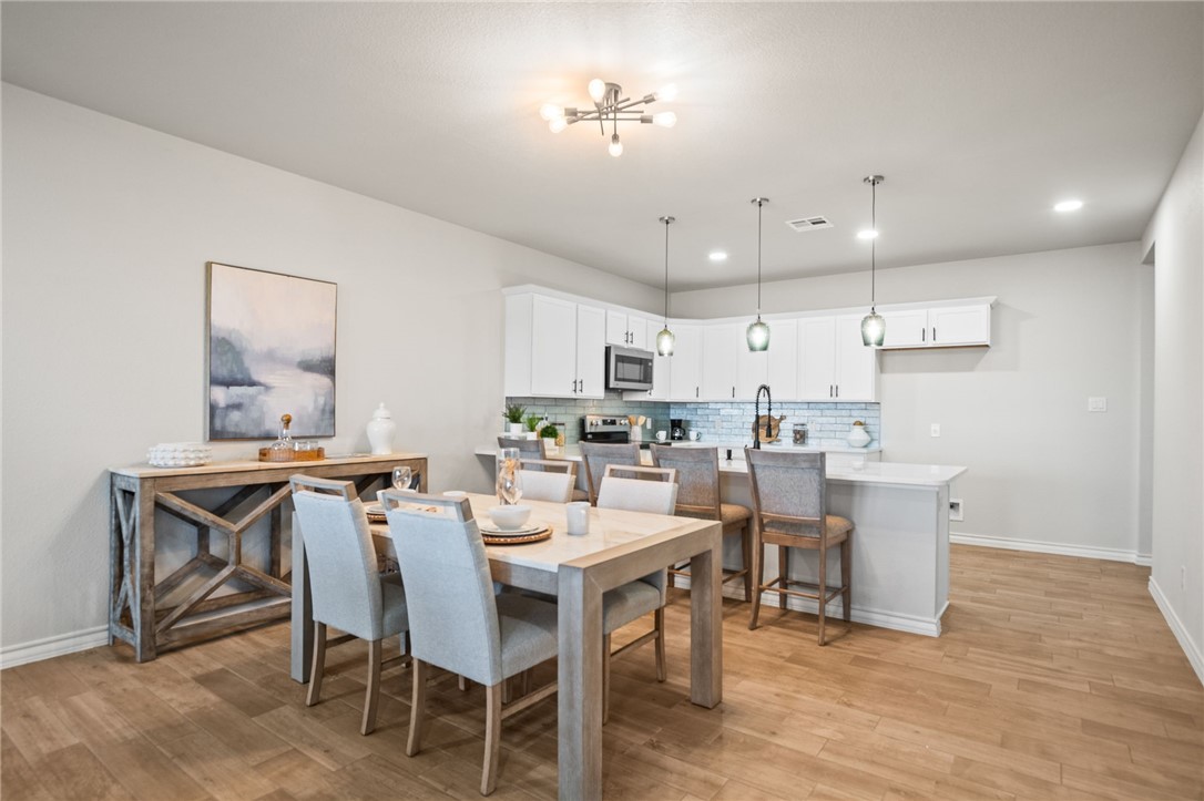 15217 Windward Dr 403 Property Photo 7