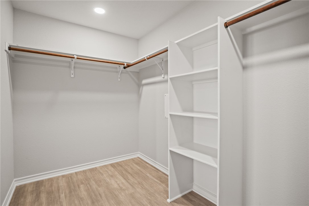 15217 Windward Dr 403 Property Photo 16