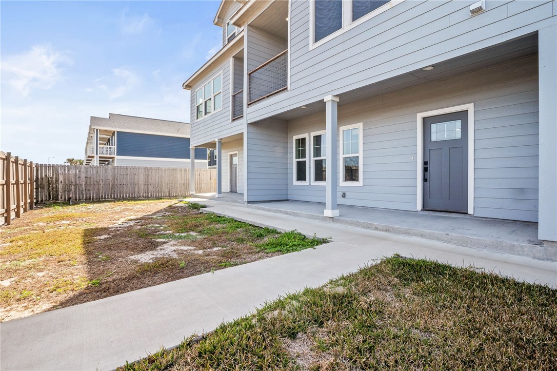 15217 Windward Dr 403 Property Photo 24