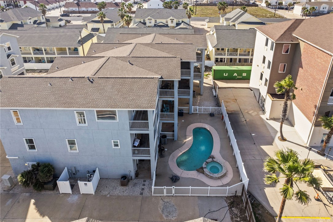 15217 Windward Dr 403 Property Photo 29