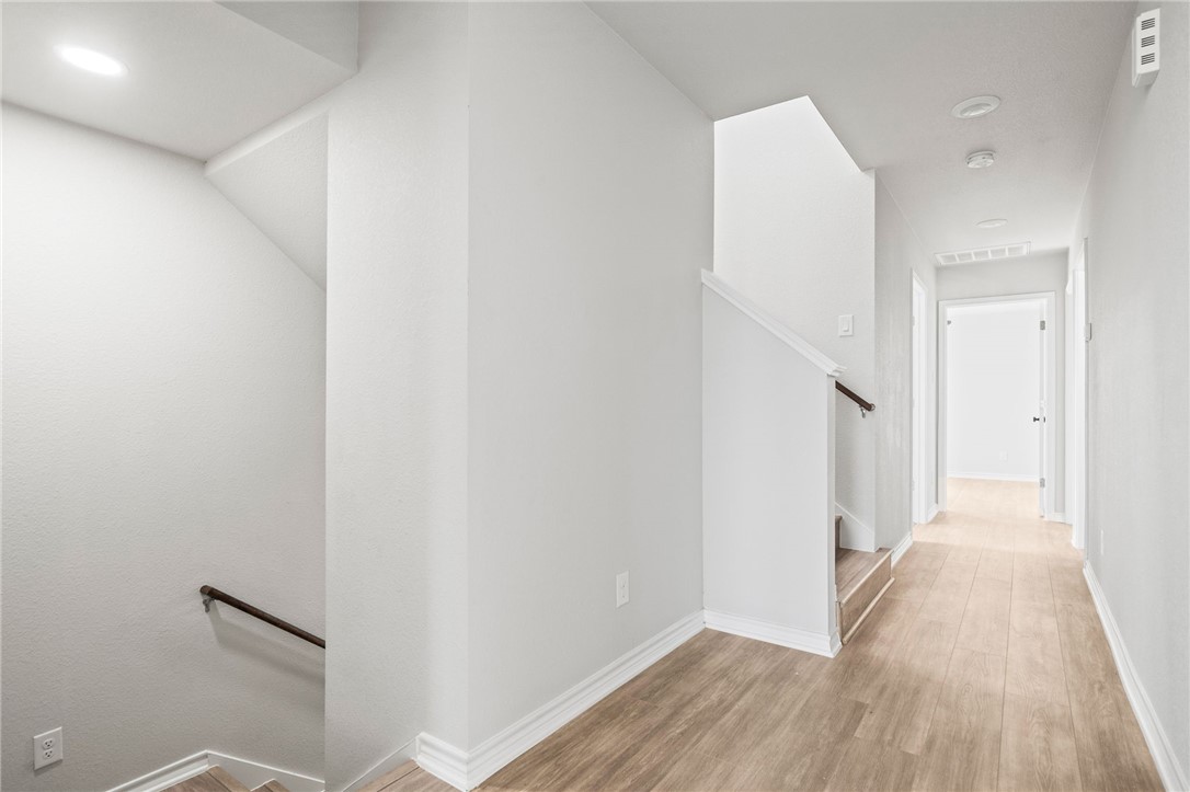 15217 Windward Dr 404 Property Photo 10