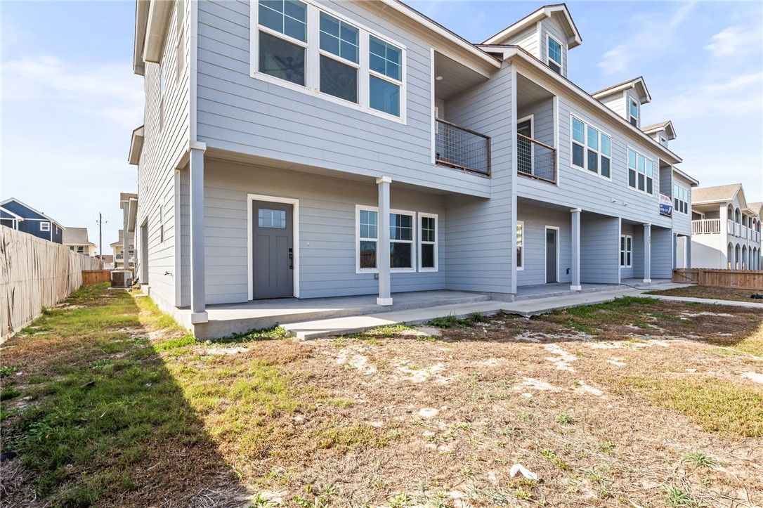 15217 Windward Dr 404 Property Photo 29