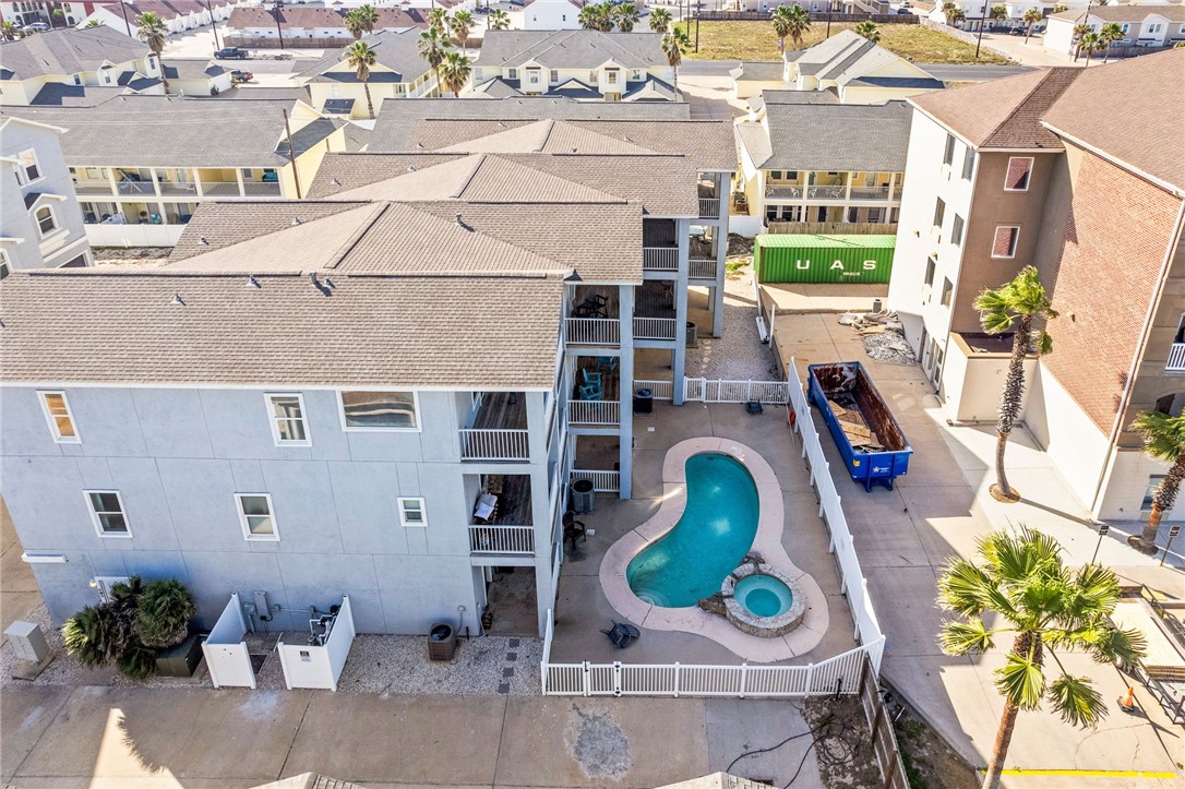 15217 Windward Dr 404 Property Photo 34