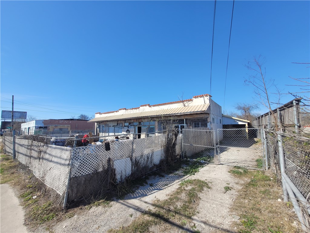 3012 Morgan Ave Property Photo 1