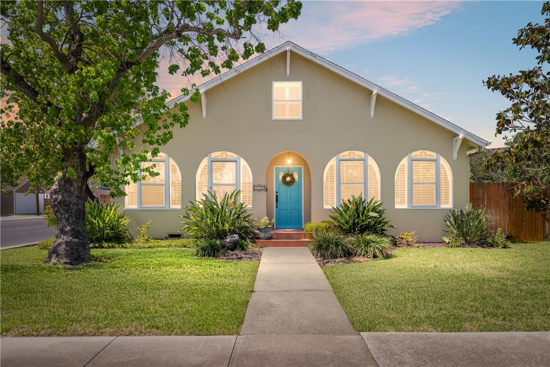 214 Southern St Property Photo