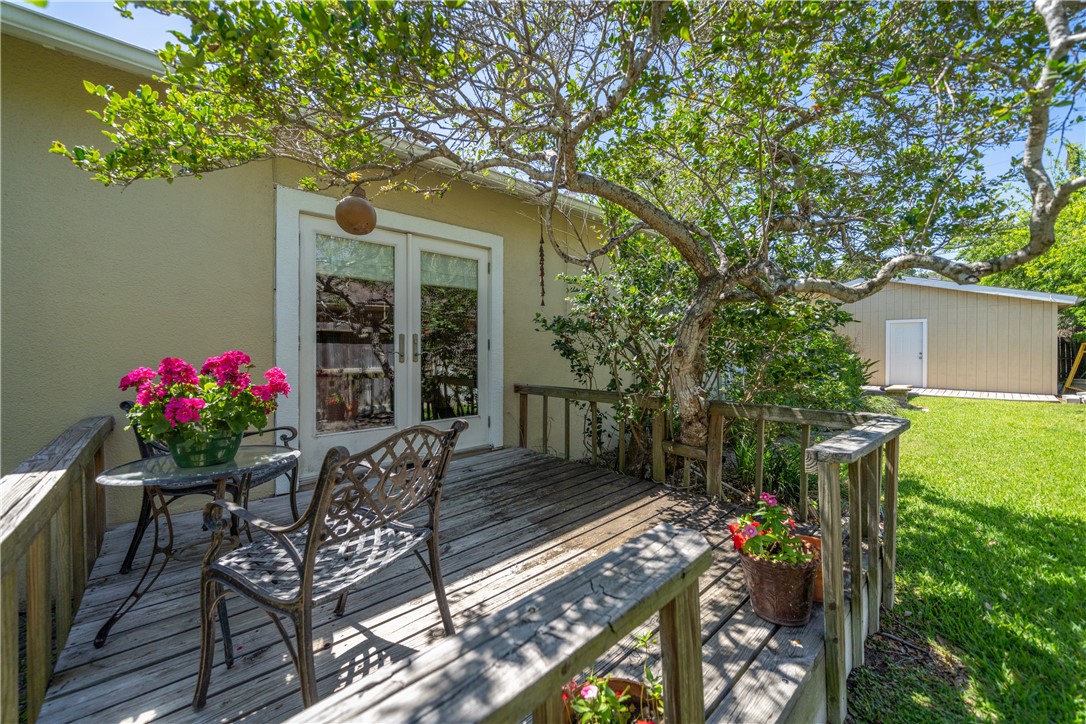 214 Southern Property Photo 19
