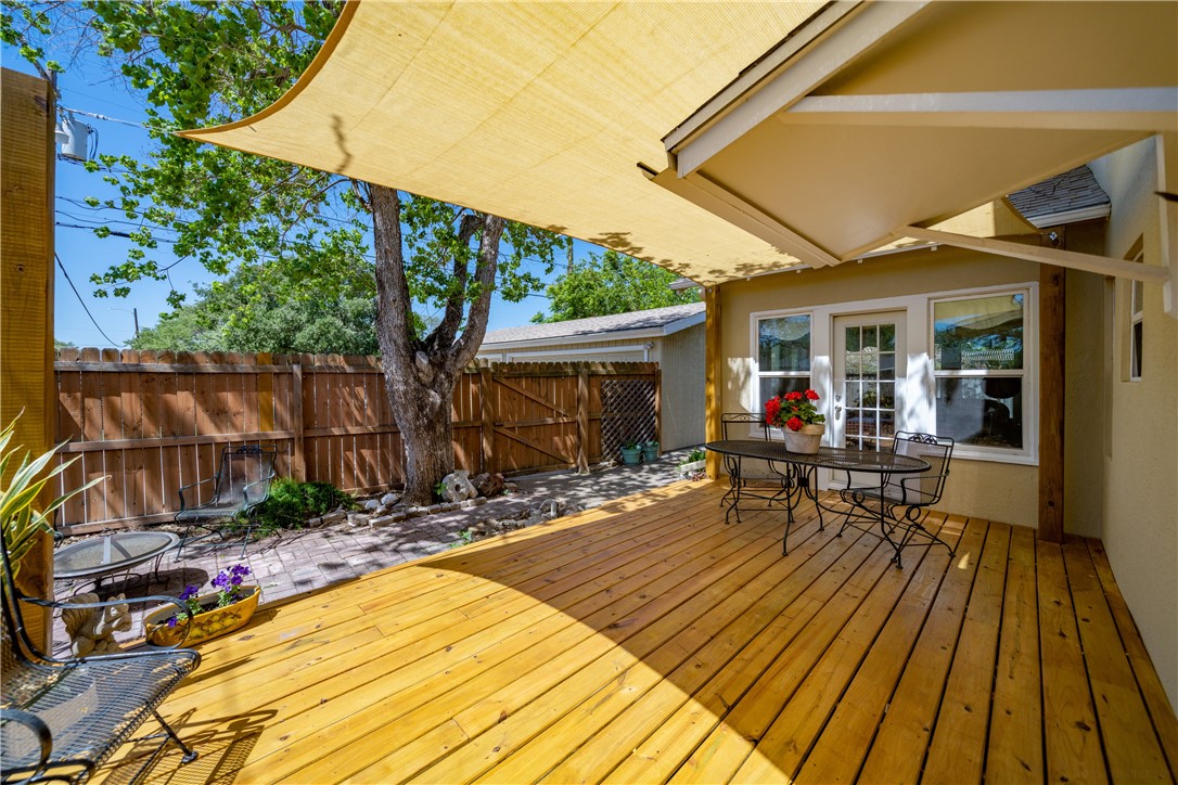 214 Southern Property Photo 31