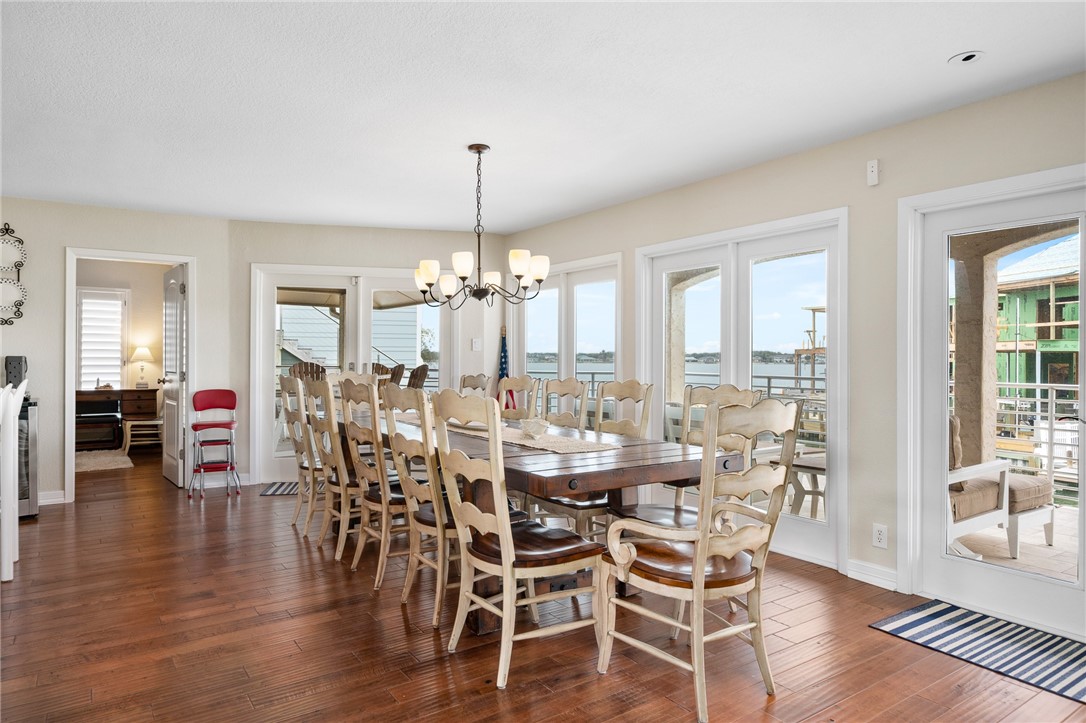 5 Edgewater Lane Property Photo 12