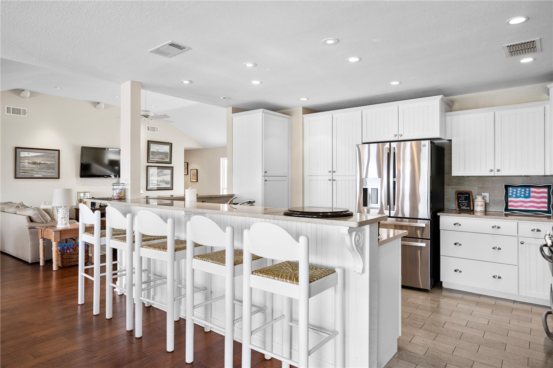 5 Edgewater Lane Property Photo 13