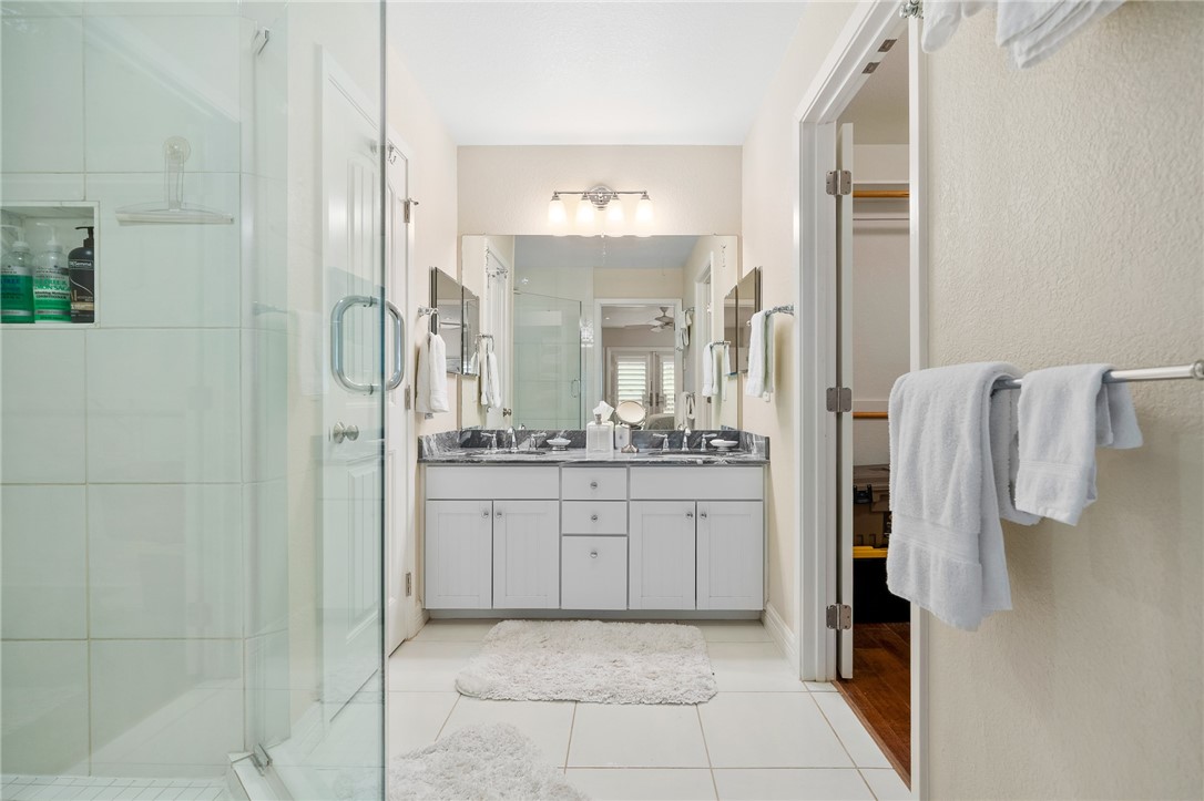 5 Edgewater Lane Property Photo 17