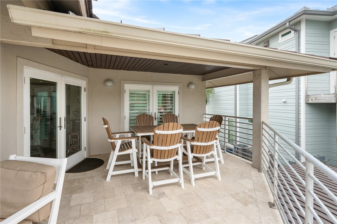5 Edgewater Lane Property Photo 25