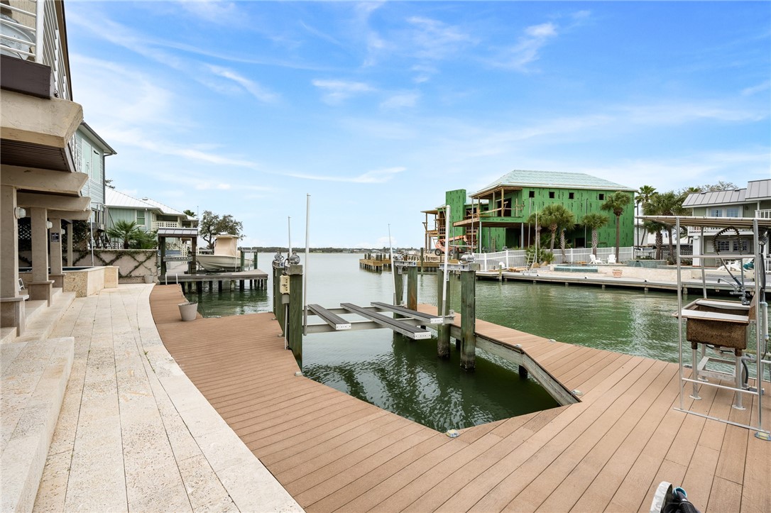 5 Edgewater Lane Property Photo 34