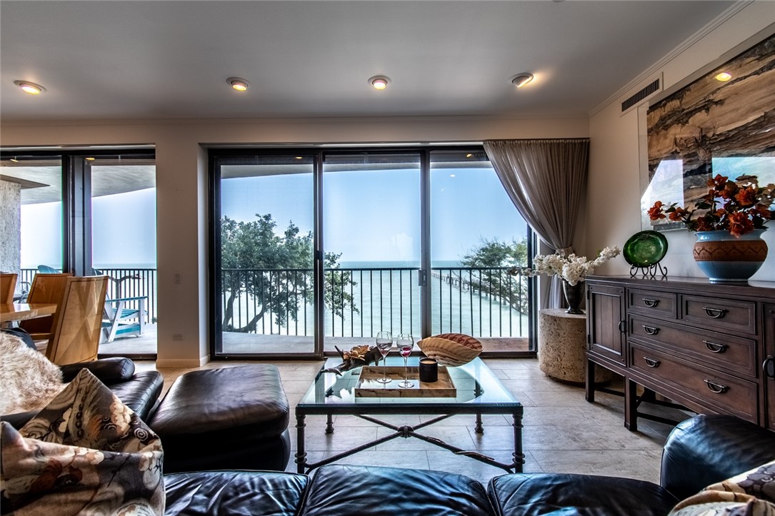 4500 Ocean Dr 1b Property Photo 4