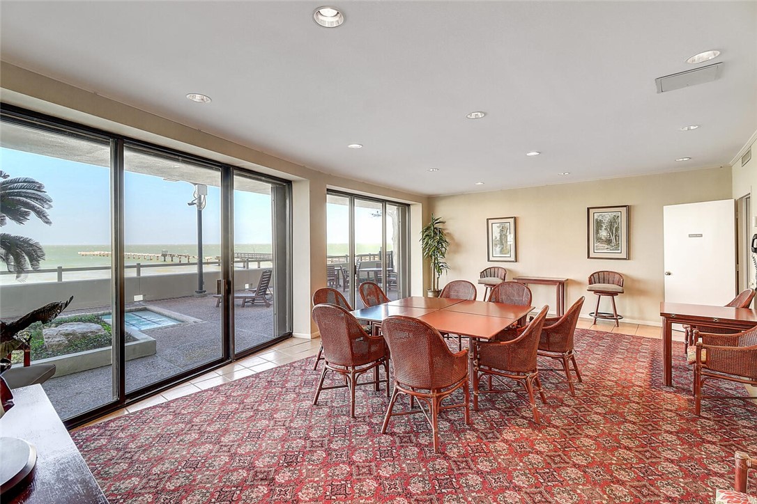 4500 Ocean Dr 1b Property Photo 35