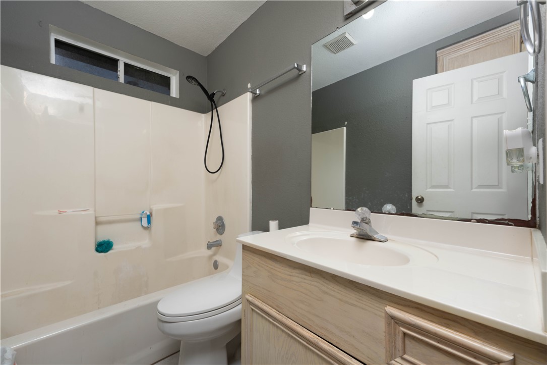 10529 Saddle Property Photo 16