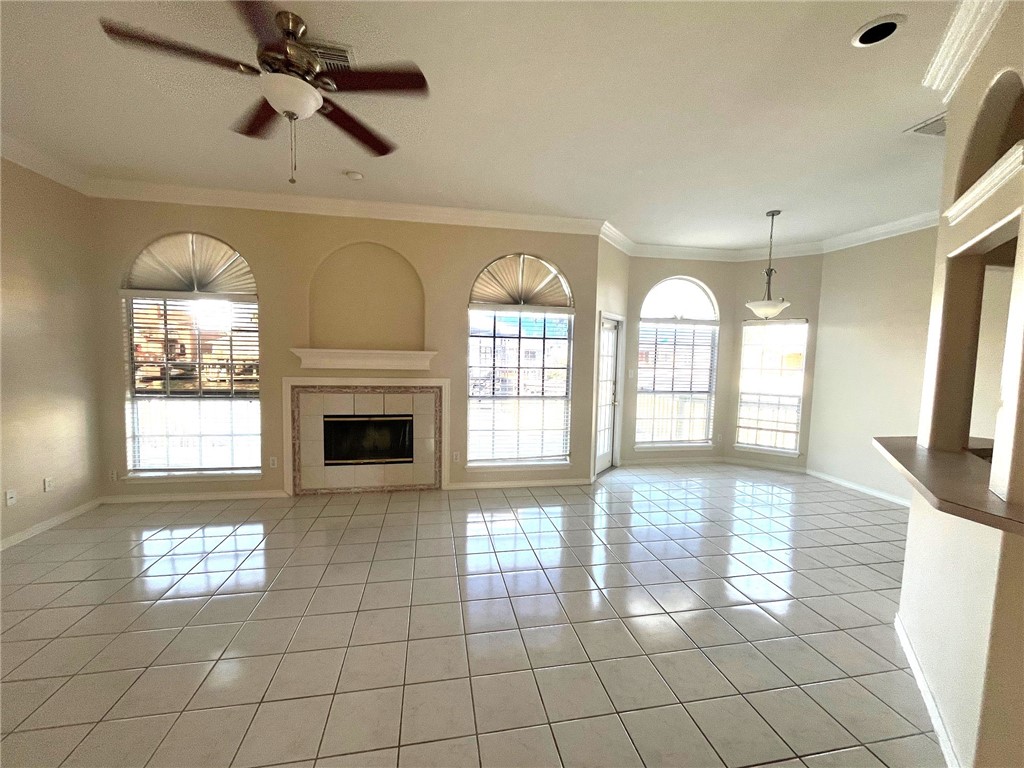 15301 Mutiny Ct Property Photo 4