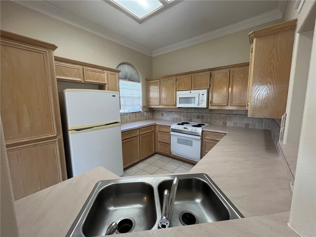 15301 Mutiny Ct Property Photo 7