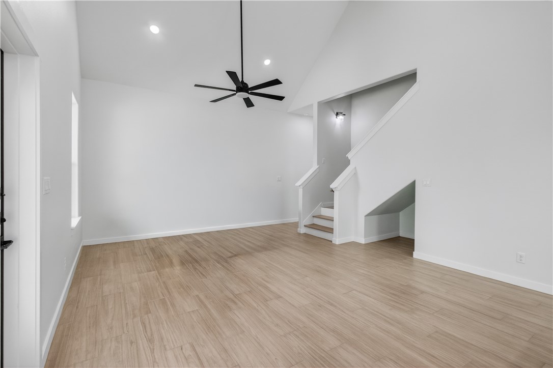244 St. John Circle Property Photo 8