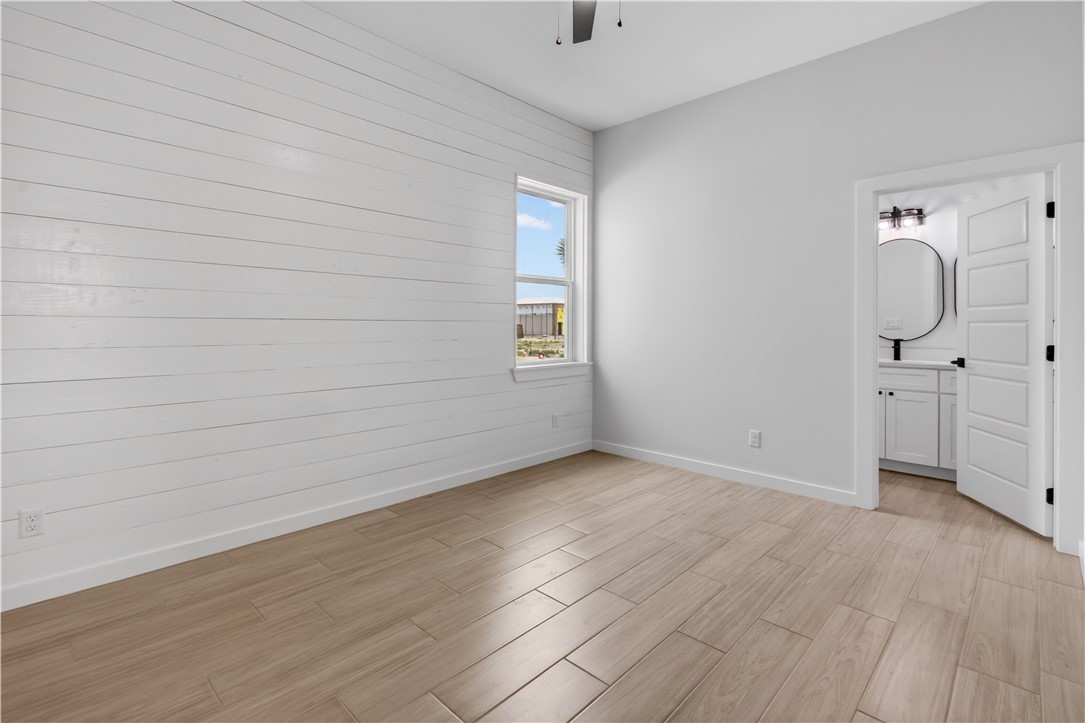 244 St. John Circle Property Photo 21