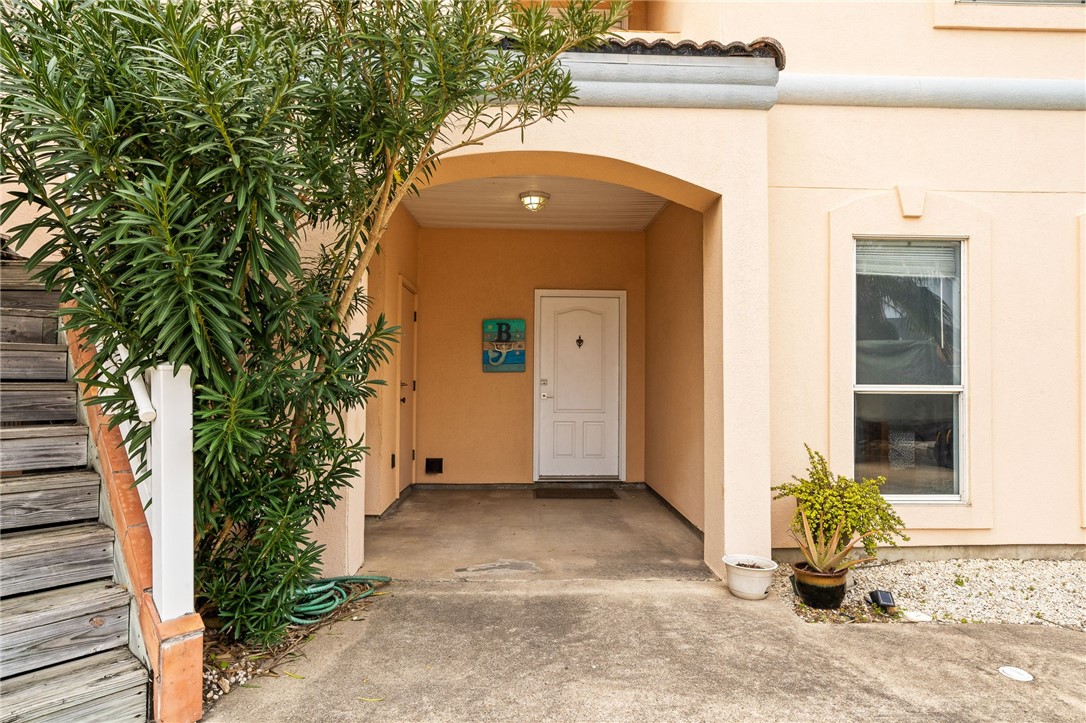 15429 Salt Cay Ct Property Photo 3