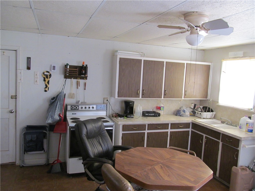 000 Irene Property Photo 10