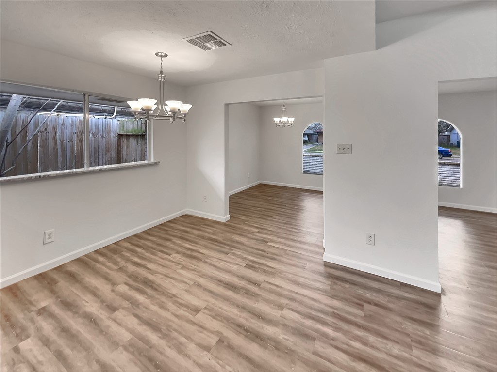 209 Pecos St Property Photo 11