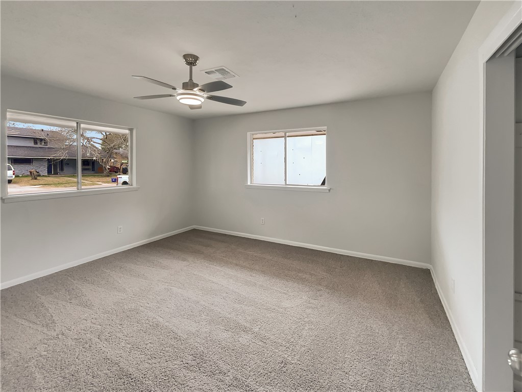 209 Pecos St Property Photo 21