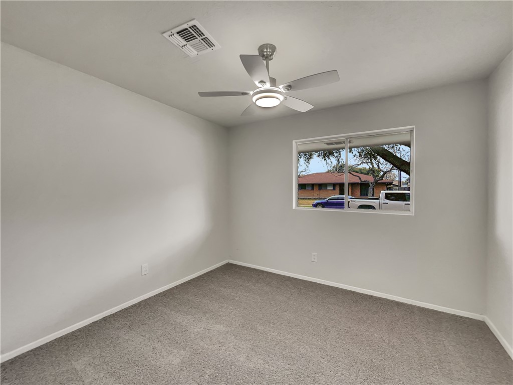 209 Pecos St Property Photo 22