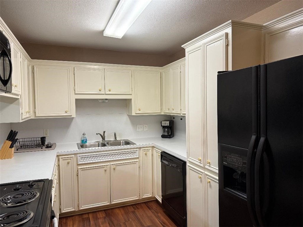 716 W Bayview Blvd D Property Photo 6