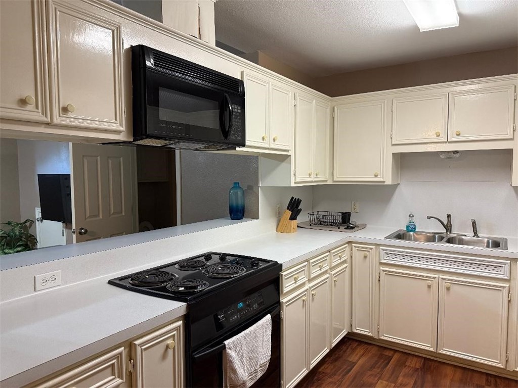 716 W Bayview Blvd D Property Photo 7
