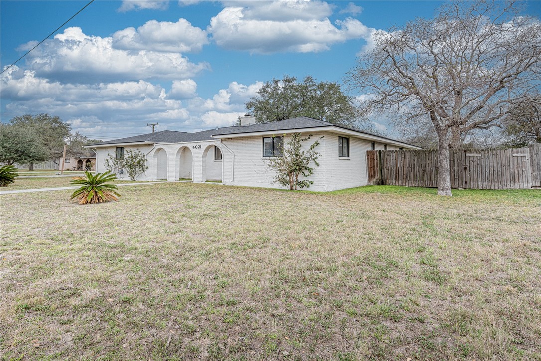 4021 Starlite Property Photo 3