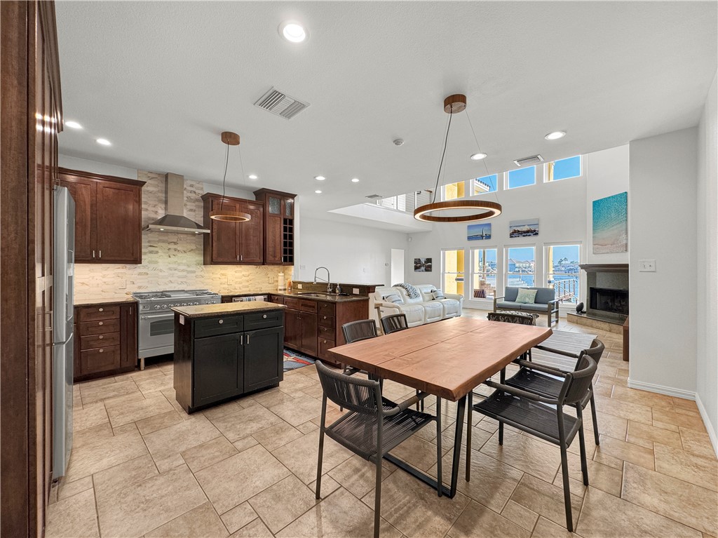 13945 Dasmarinas Dr Property Photo 15