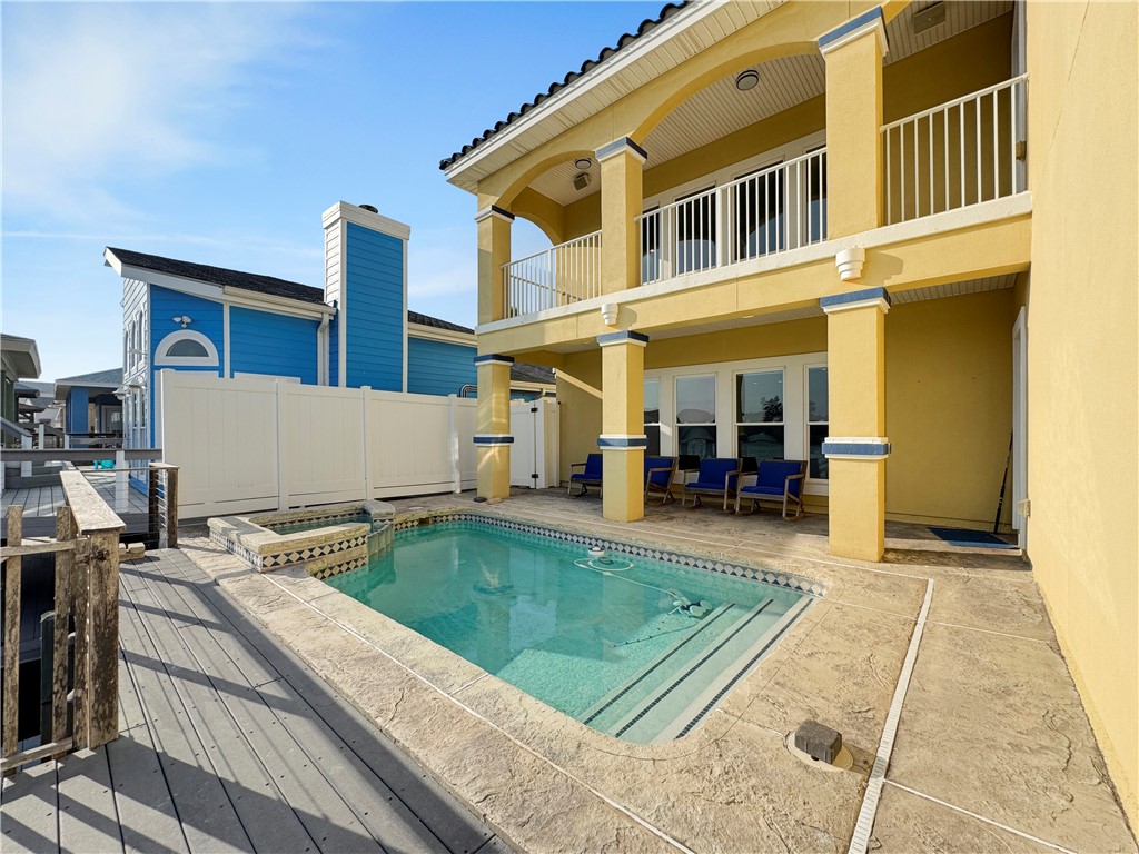 13945 Dasmarinas Dr Property Photo 35