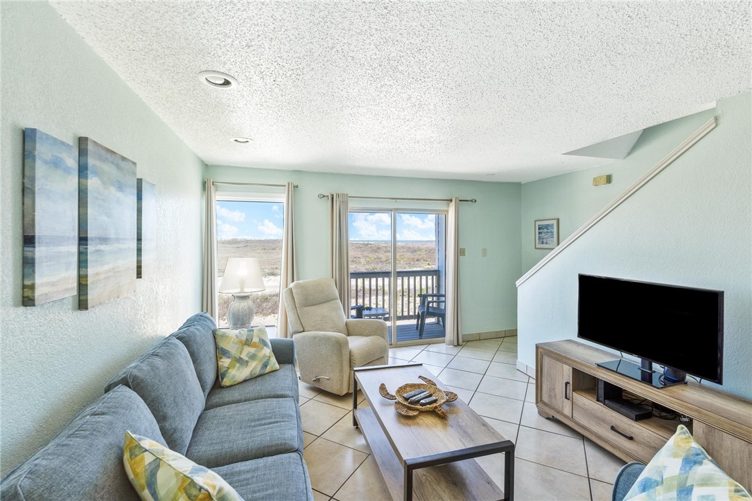 14802 Windward Dr 221 Property Photo 10