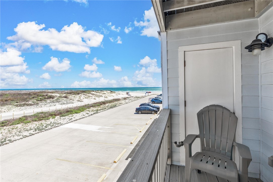 14802 Windward Dr 221 Property Photo 14