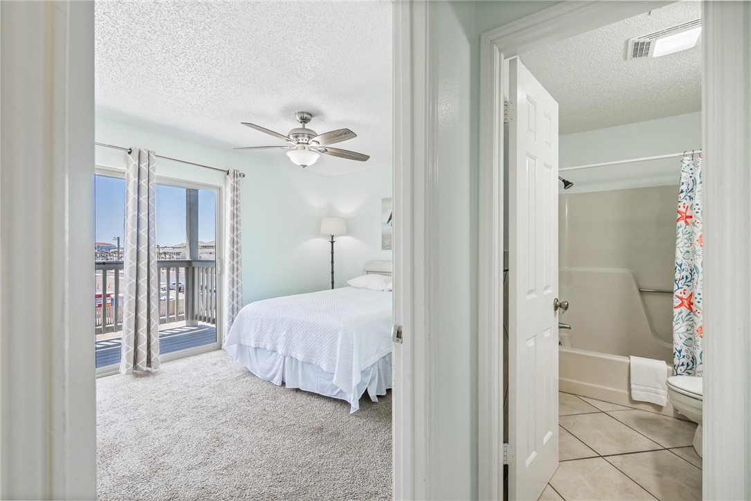 14802 Windward Dr 221 Property Photo 16